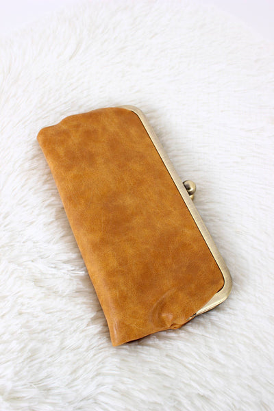 Karen Kiss Lock Clutch Bag: Tan
