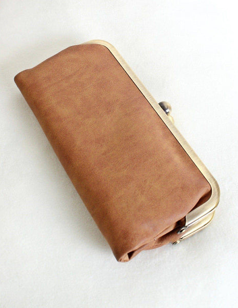 Karen Kiss Lock Clutch Bag: Pearl Gray