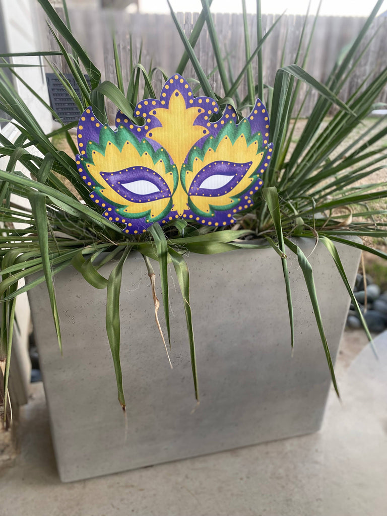 Mardi Gras Mask: Flower Pot